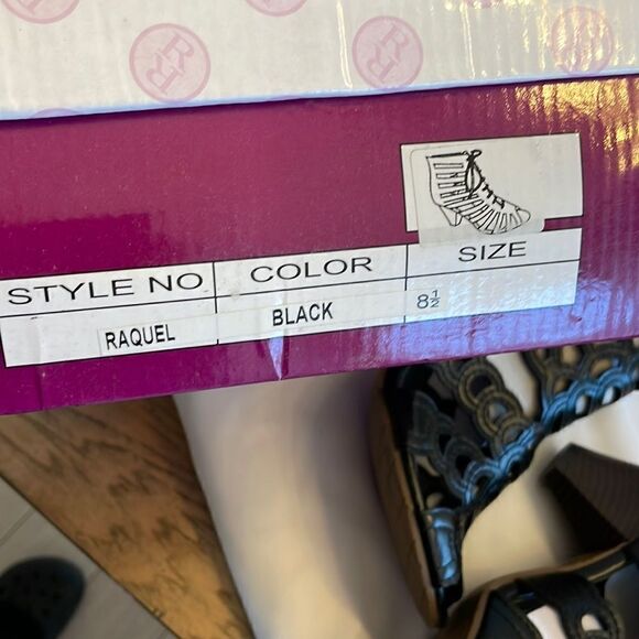 RASOLLI BLACK CUT OUT SHOOTIES.  NEW - Picture 7 of 7